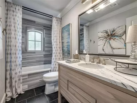 Bath - 112 Mcsha Pl, Norman, OK 73072 photo 5 of 5