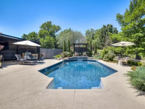 Exterior - 112 Mcsha Pl, Norman, OK 73072 photo 8 of 13