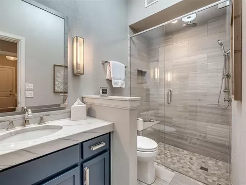 Bath - 112 Mcsha Pl, Norman, OK 73072 photo 4 of 5