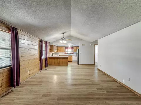 Living - 501 E Maple, Noble, OK 73068 photo 2 of 10