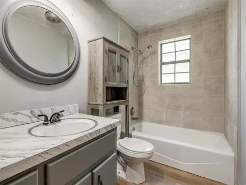 Bath - 501 E Maple, Noble, OK 73068 photo 1 of 3