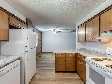 Kitchen - 501 E Maple, Noble, OK 73068 photo 5 of 5