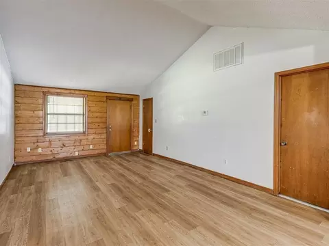 Living - 501 E Maple, Noble, OK 73068 photo 9 of 10
