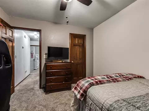 Bedroom - 20554 Ember Ln, Harrah, OK 73045 photo 6 of 6