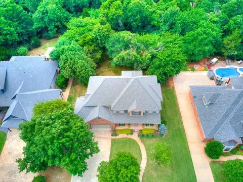 View/Area - 524 Celtic Ct, Edmond, OK 73025 photo 2 of 3