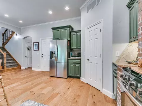 Kitchen - 524 Celtic Ct, Edmond, OK 73025 photo 1 of 3