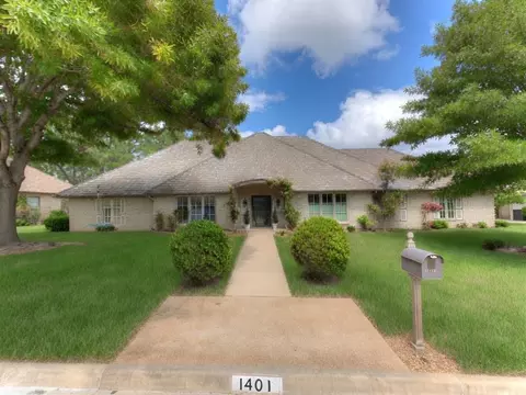 1401 Glenbrook Dr, Oklahoma City, OK 73118