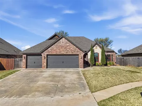 2505 Wayne Cutt Ave, Yukon, OK 73099