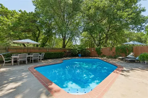 4409 Martin Dr, Edmond, OK 73034