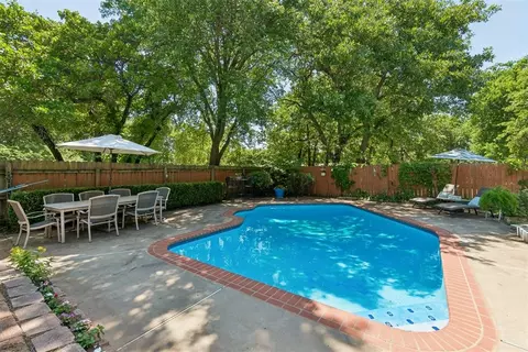 4409 Martin Dr, Edmond, OK 73034