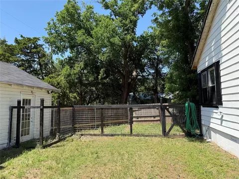 Exterior - 95 Cimarron Rd, Crescent, OK 73028 photo 3 of 5