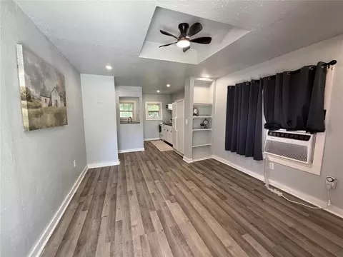 Living - 95 Cimarron Rd, Crescent, OK 73028 photo 5 of 5