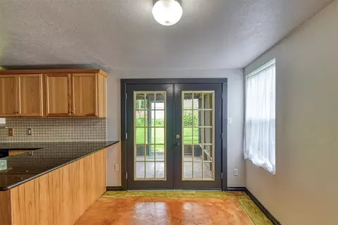 Entry Way - 717 E Johnson St, Norman, OK 73071 photo 4 of 5