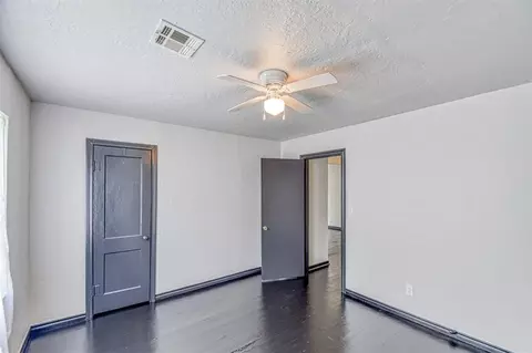 Bedroom - 717 E Johnson St, Norman, OK 73071 photo 4 of 4