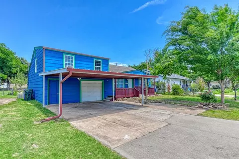 Exterior - 717 E Johnson St, Norman, OK 73071 photo 3 of 6