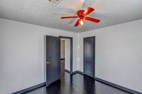 Bedroom - 717 E Johnson St, Norman, OK 73071 photo 1 of 4
