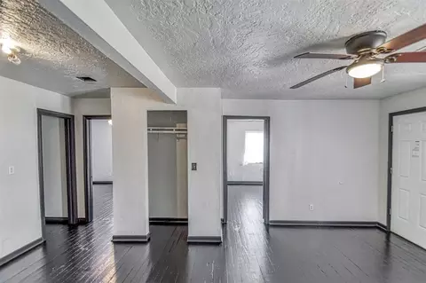 Entry Way - 717 E Johnson St, Norman, OK 73071 photo 1 of 3