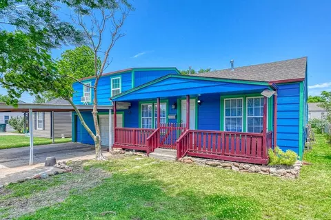 Exterior - 717 E Johnson St, Norman, OK 73071 photo 2 of 6