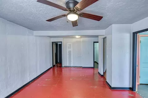 Living - 717 E Johnson St, Norman, OK 73071 photo 5 of 8