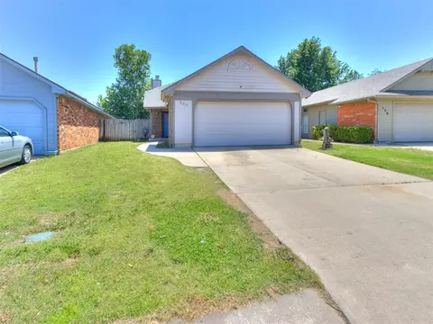 530 Stoneridge Dr, Moore, OK 73160
