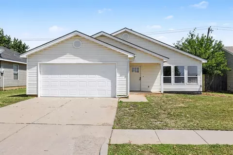 10445 Aberdeen Dr, Yukon, OK 73099