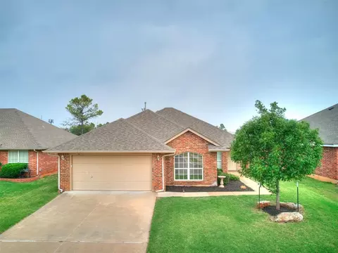 2109 Bradford Way, Edmond, OK 73003