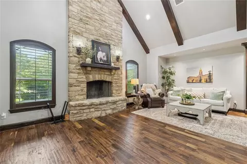 Living - 10150 E Post Oak Rd, Noble, OK 73068 photo 5 of 5