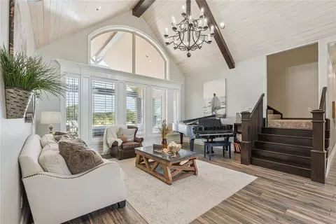 Living - 10150 E Post Oak Rd, Noble, OK 73068 photo 1 of 5