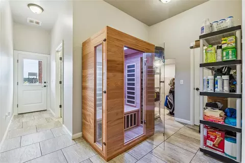 Entry Way - 10150 E Post Oak Rd, Noble, OK 73068 photo 4 of 4