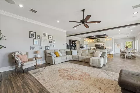 Living - 10150 E Post Oak Rd, Noble, OK 73068 photo 3 of 5