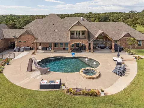 Exterior - 10150 E Post Oak Rd, Noble, OK 73068 photo 8 of 9