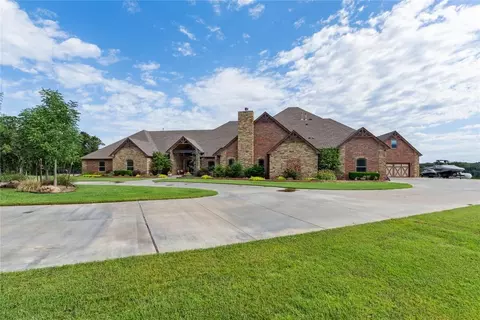 Exterior - 10150 E Post Oak Rd, Noble, OK 73068 photo 2 of 9