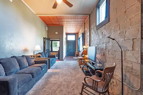 Living - 1302 E Main St, Shawnee, OK 74801 photo 3 of 6