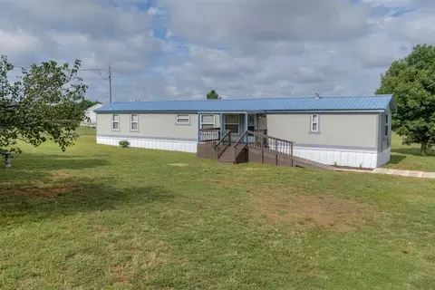 1040 County Street 2977, Blanchard, OK 73010