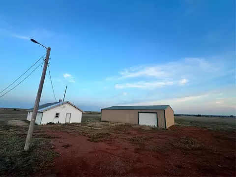 11373 N 1870 Rd, Sayre, OK 73662