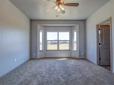 Bedroom - 15957 Pecan Rd, Mcloud, OK 74851 photo 7 of 7
