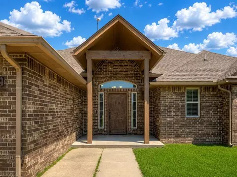 Exterior - 30360 Buck Ln, Mcloud, OK 74851 photo 4 of 8
