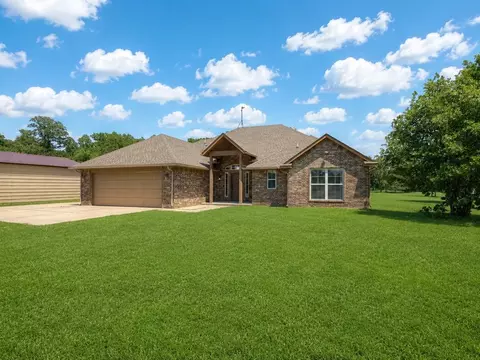 Exterior - 30360 Buck Ln, Mcloud, OK 74851 photo 3 of 8