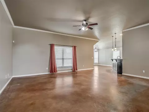Living - 30360 Buck Ln, Mcloud, OK 74851 photo 2 of 3