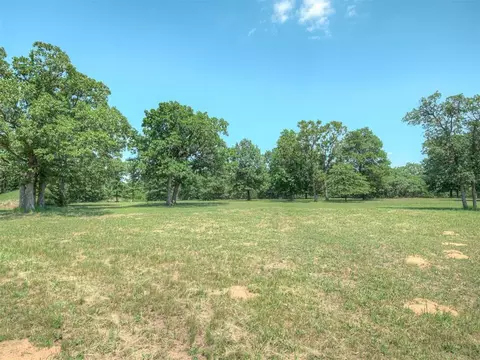 Exterior - 30360 Buck Ln, Mcloud, OK 74851 photo 6 of 8