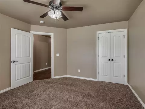 Bedroom - 30360 Buck Ln, Mcloud, OK 74851 photo 7 of 7