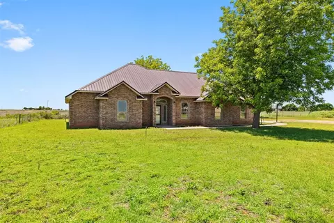 1251 1390, Chickasha, OK 73018