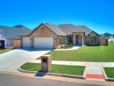 10352 SW 49th St, Mustang, OK 73064