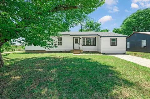 1025 Elmwood Dr, Guthrie, OK 73044