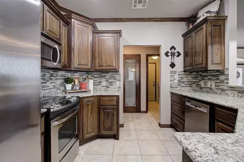 106 Southpointe Ave, Tuttle, OK 73089 photo 8