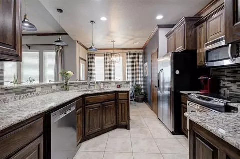 106 Southpointe Ave, Tuttle, OK 73089 photo 9