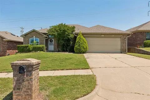 117 Sandstone Dr, Norman, OK 73071