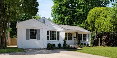 1117 W Symmes St, Norman, OK 73069