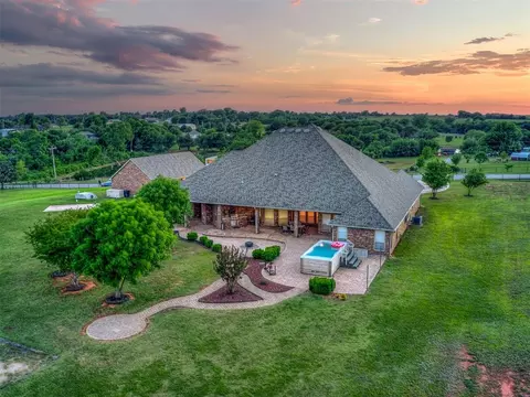 1137 County Street 2958, Tuttle, OK 73089