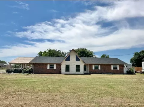 20518 E County Road 157 Rd, Blair, OK 73526